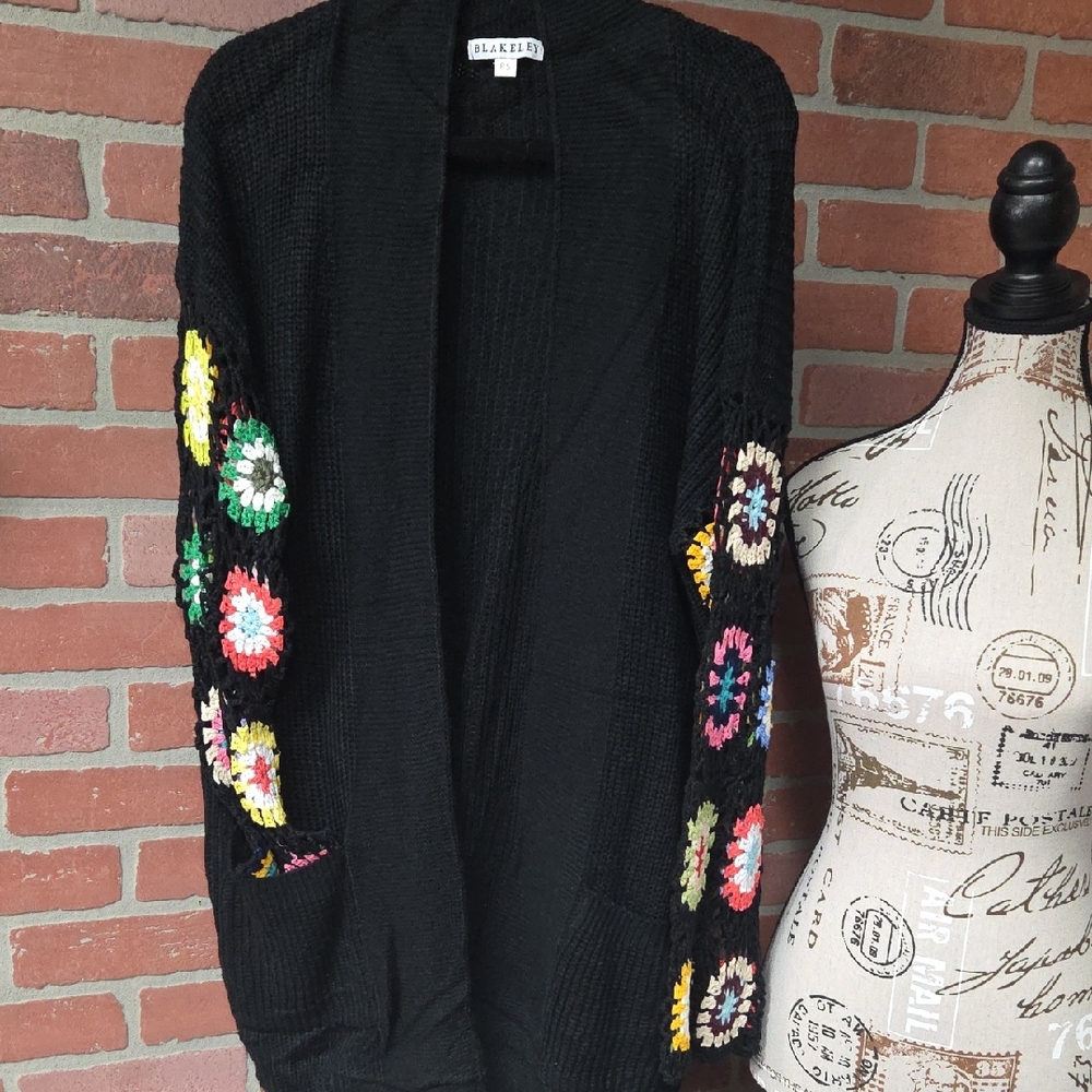 Colorful Floral Sleeve Black Cardigan Sz PS